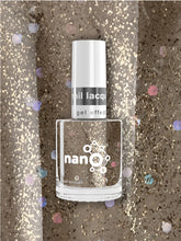 Load image into Gallery viewer, L 2556 Platinum Pizzazz Nail Polish 15ml
