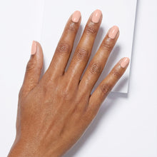 تحميل الصورة إلى عارض المعرض، طلاء جل لامع بلون الخوخ رقم 2565، 15 مل